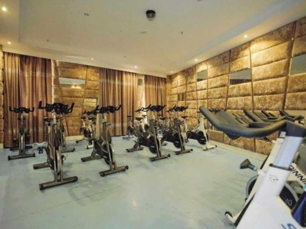 Чжэнчжоу: Binhe  Hotspring  Holiday  Hotel