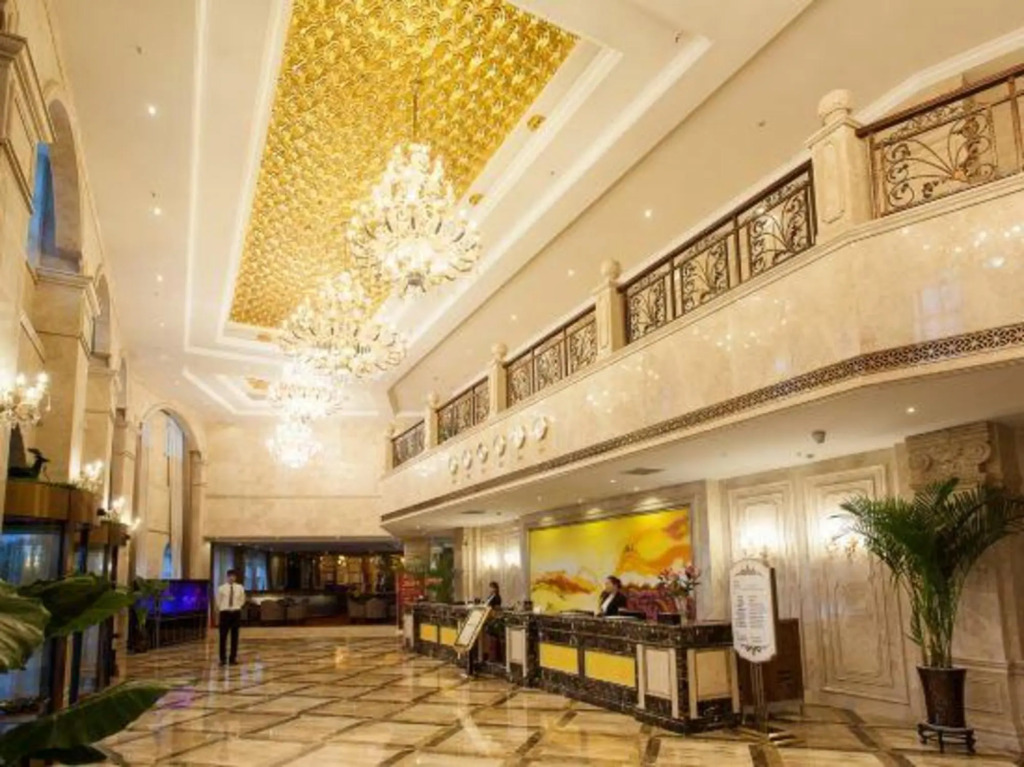Чжэнчжоу: Binhe  Hotspring  Holiday  Hotel