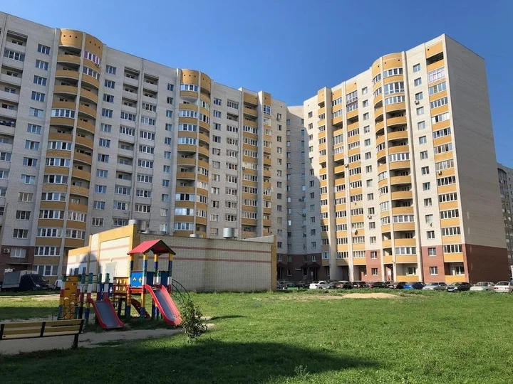 Тамбов: Апартаменты на ул. Ореховой, 3