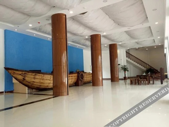 Маоминг: Maoming Dolphin Hotel (China First Beach)