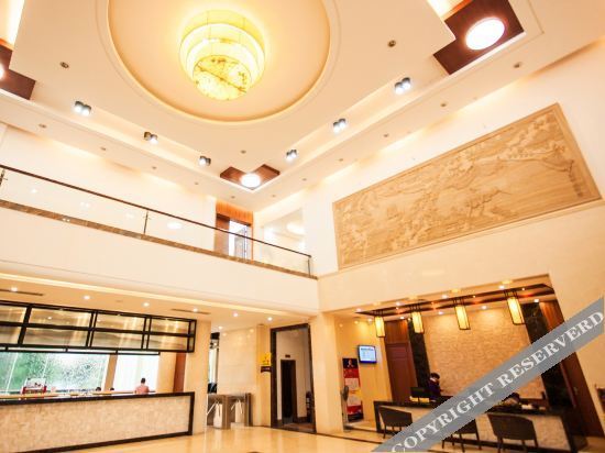 Хойчжоу: Shunyi Oriental baipenhu Hot Spring Hotel (Huizhou Huidong Baipenzhu store)
