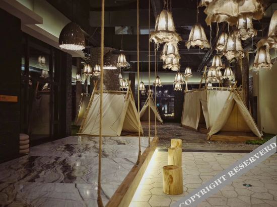 carousel image 3