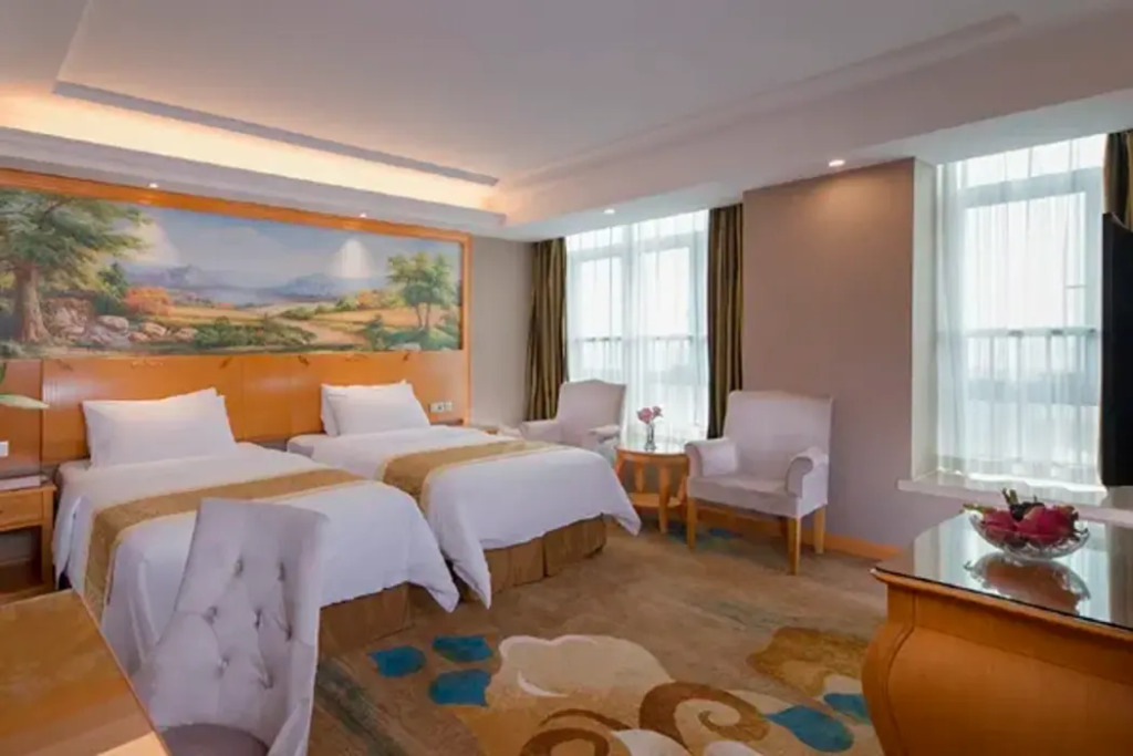 Чжуншань: Vienna Hotel (Zhongshan Ancient Town Haizhou)