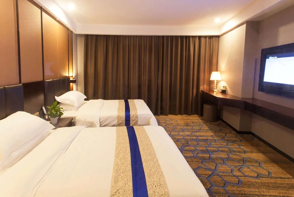 Гуйлинь: Days Inn by Wyndham Business Place Guilin Yishun