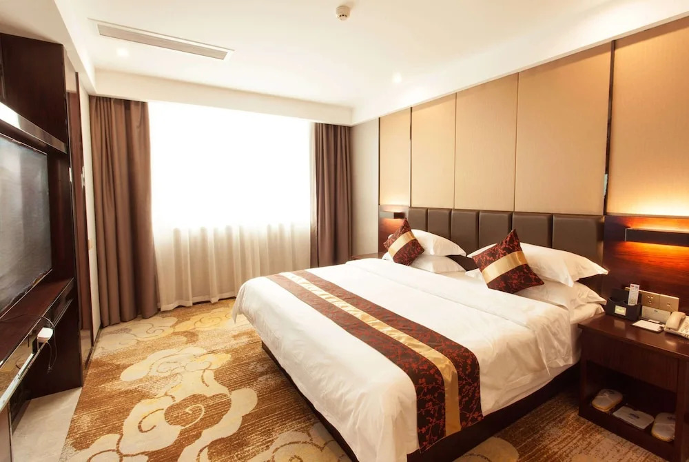 Гуйлинь: Days Inn by Wyndham Business Place Guilin Yishun