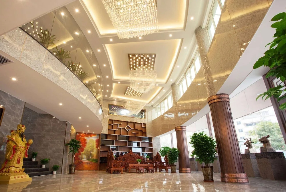 Гуйлинь: Days Inn by Wyndham Business Place Guilin Yishun