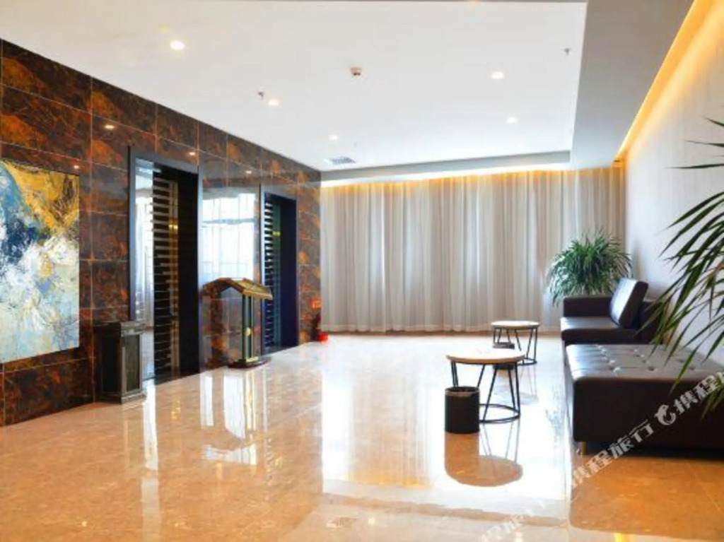 Лянфан: Qianhao Business Hotel