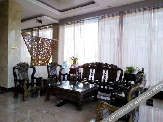 Наньнин: Shengyuan Business Hotel