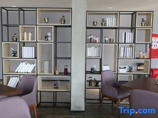 Ибинь: Hyatt Sands Hotel (Yibin Xuzhou Government Affairs Center)