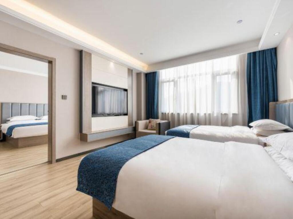 Яньань: Yan'an Liheng Hotel