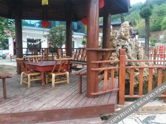 Baotianman Shanshui Inn — фото 1