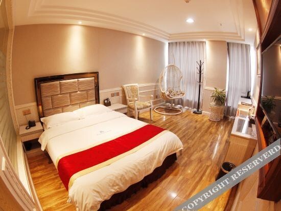 Суйнин: Luqihu Holiday Hotel