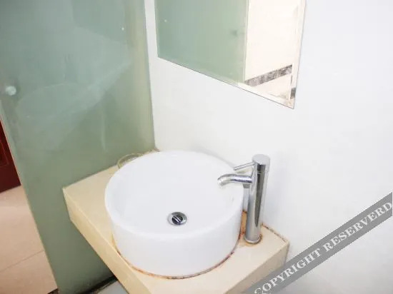 Ухань: Sunshine Convenience Hotel Apartment (Hankou Railway Station)