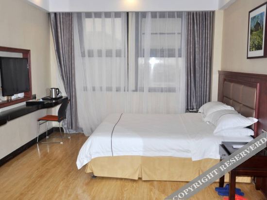 Лишуй: Luoshan Golden Sunshine Star Ji Hotel