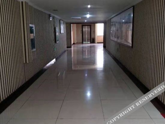Сяньян: Ronghui Business Hotel