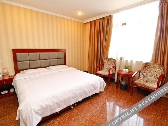 Сяньян: Ronghui Business Hotel