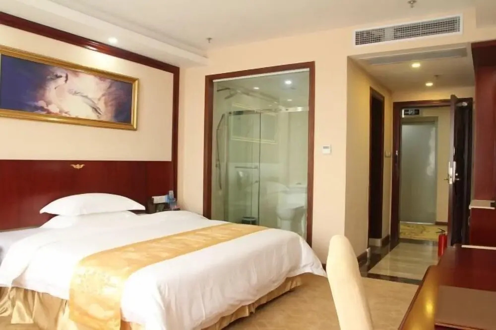 Джиангме: Park Hyatt Business Hotel (Jiangmen East High-speed Railway Station)