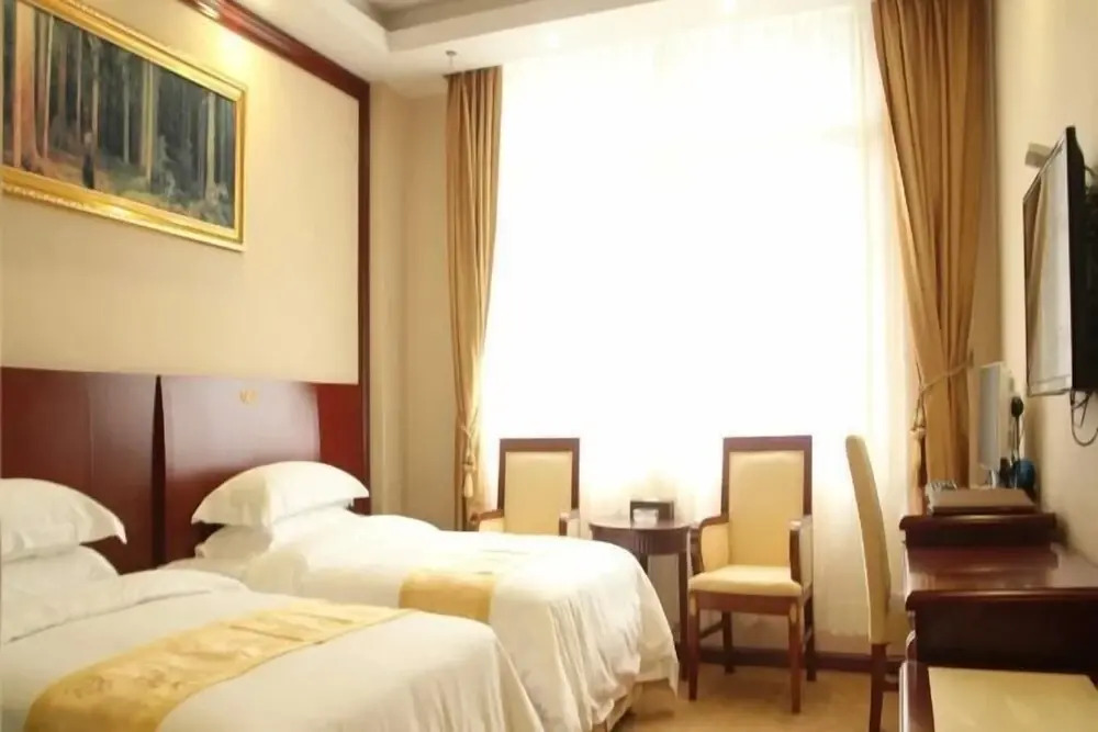 Джиангме: Park Hyatt Business Hotel (Jiangmen East High-speed Railway Station)