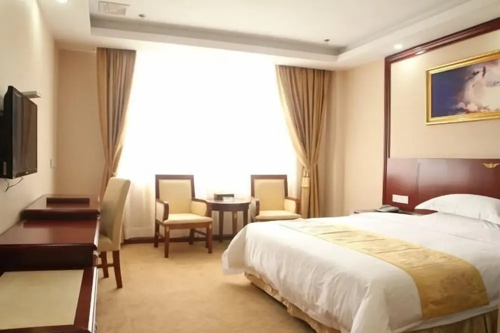 Джиангме: Park Hyatt Business Hotel (Jiangmen East High-speed Railway Station)