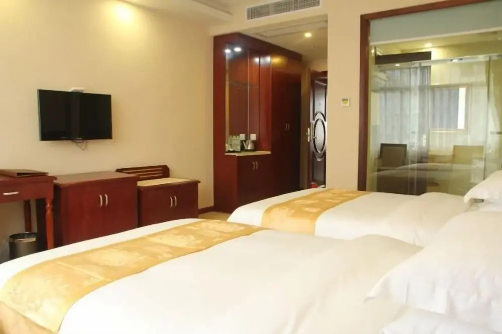 Джиангме: Park Hyatt Business Hotel (Jiangmen East High-speed Railway Station)