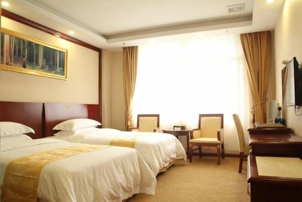 Джиангме: Park Hyatt Business Hotel (Jiangmen East High-speed Railway Station)