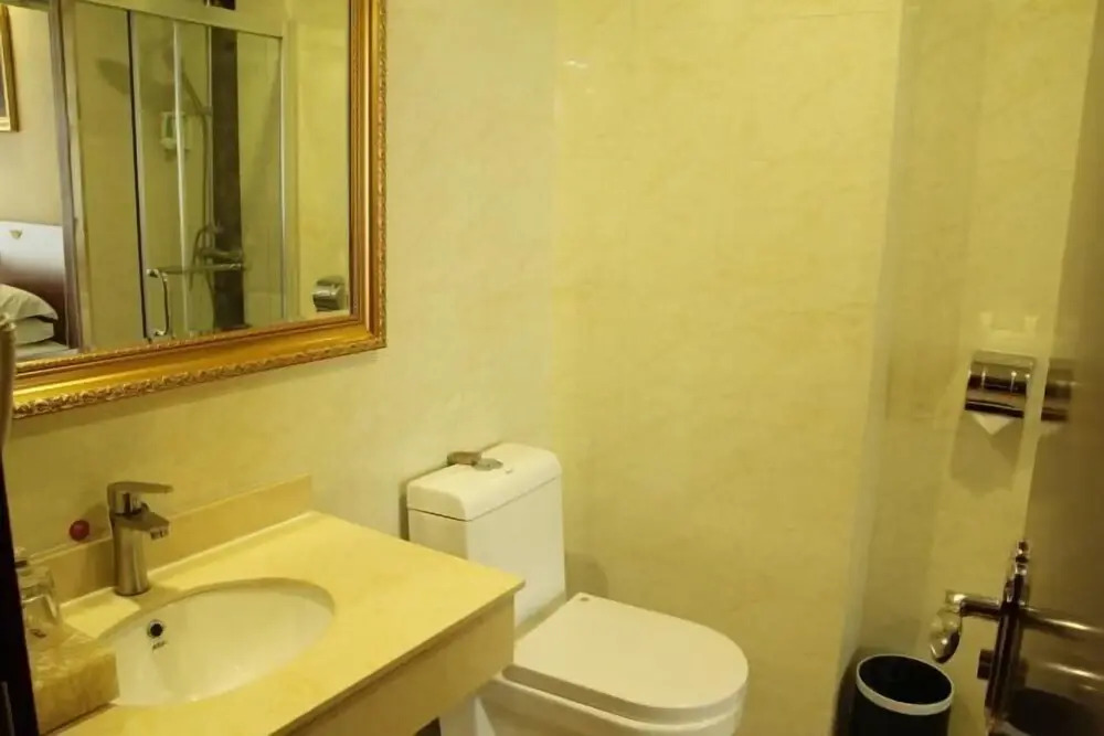 Джиангме: Park Hyatt Business Hotel (Jiangmen East High-speed Railway Station)