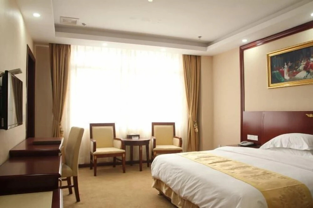 Джиангме: Park Hyatt Business Hotel (Jiangmen East High-speed Railway Station)