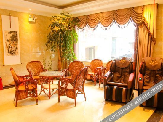Синьсян: Weihui Lishui Holiday Hotel (Xinxiang Medical College No.1 Affiliated Hospital)