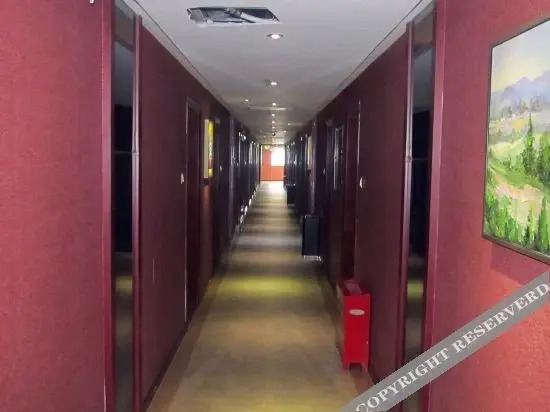 Баоцзи: Jun Hotels (Qishan Caijiapo Railway Station)
