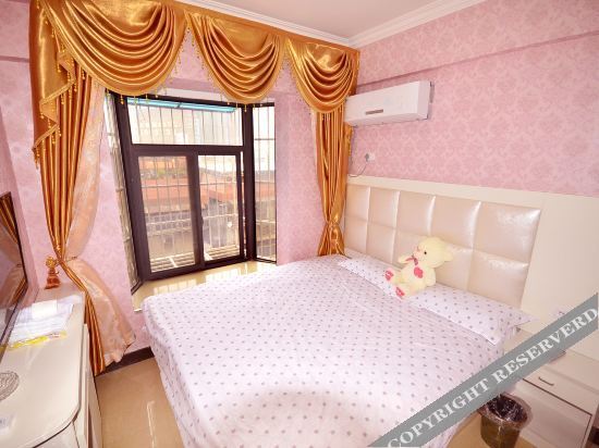 Ухань: Rujia theme apartment (Wuhan Hankou railway station store)