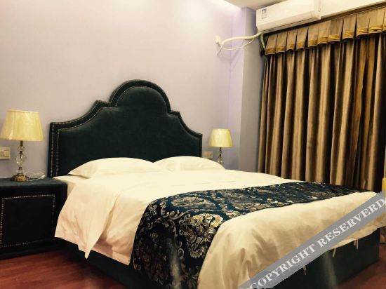 Хойчжоу: Qiansu Light Luxury Apartment (Daxiwan West District Country Garden Feicuishan)