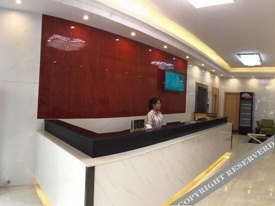 Наньнин: Jungle Express Hotel
