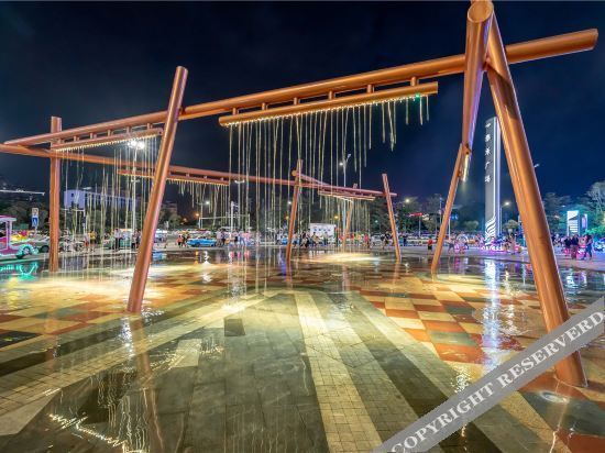 Цюаньчжоу: Ferris Wheel Apartment