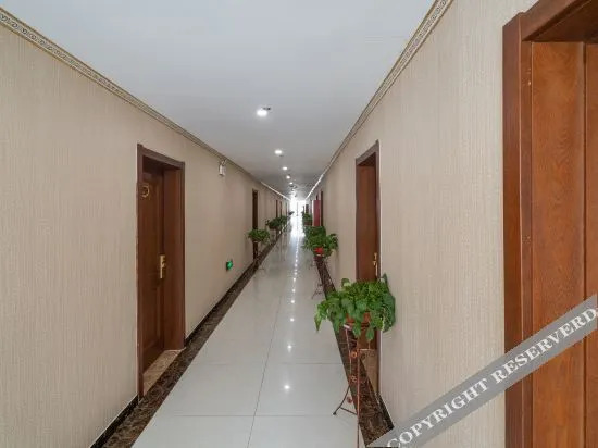 Хецзе: Oyo Heze Palace Hotel (Caozhou Peony Garden Store)