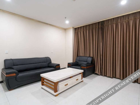 Хецзе: Oyo Heze Palace Hotel (Caozhou Peony Garden Store)