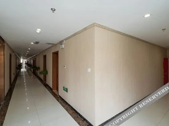 Хецзе: Oyo Heze Palace Hotel (Caozhou Peony Garden Store)