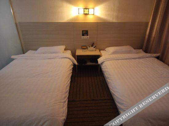 Баодин: Luxian Lanting Express Hotel