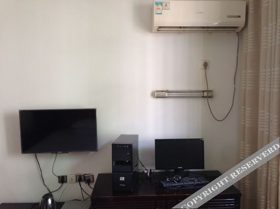 Йиян: Yiyang Hongfu Business Hotel