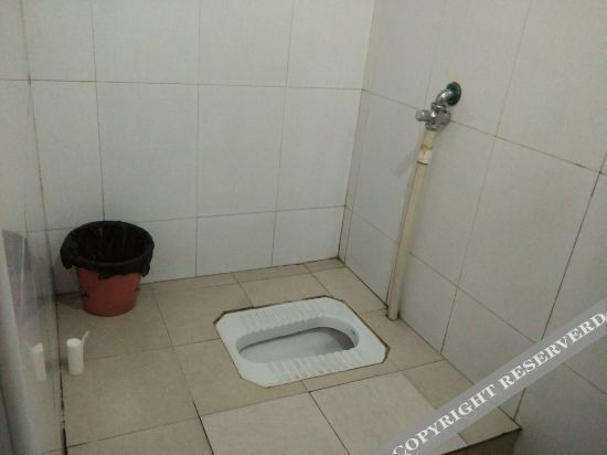 Йиян: Yiyang Hongfu Business Hotel
