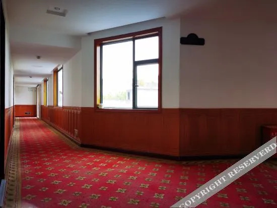 уезд Аньлун: Anlong Shuanglong Hotel