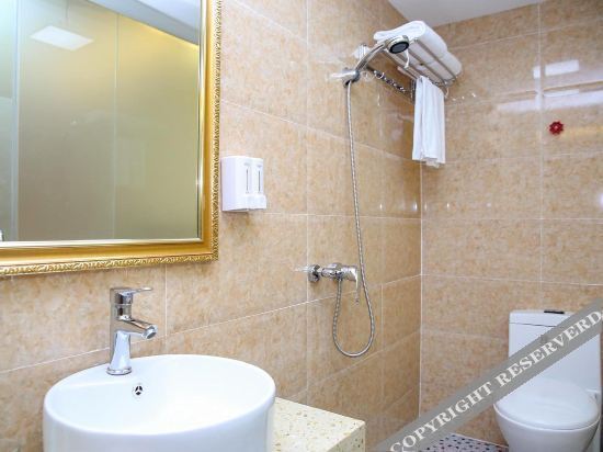 Ичан: Riverside Express Hotel
