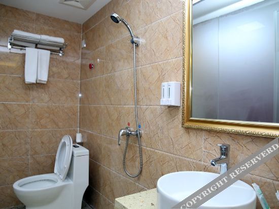 Ичан: Riverside Express Hotel