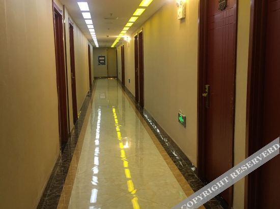 Суцянь: Suqian Xuerunhua Business Hotel (Xiaodianzhen Branch)