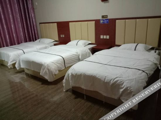 Цзинин: Weishan Laoban Chang Yufu Hotel