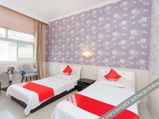 Лоян: OYO Luoyang Juyuan Theme Hotel