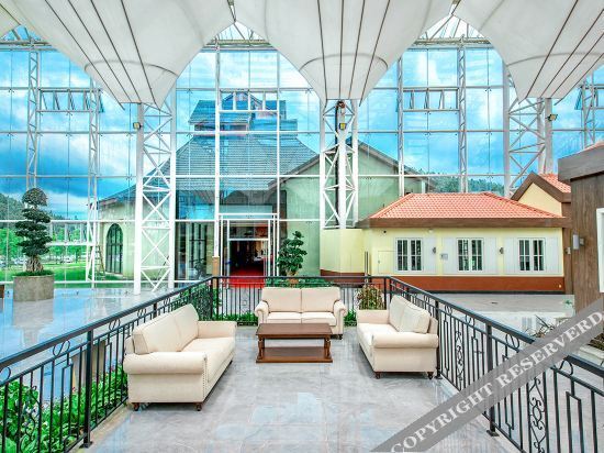 Чунцин: Nantianhu International Hotel