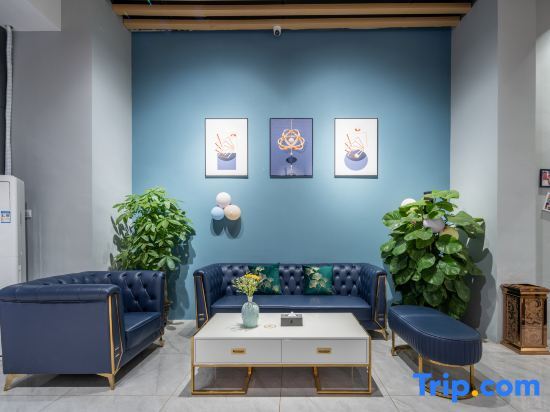 Чжаоцин: Longguang Apartment Hotel (Dawang Jiangjunshan Sports Park Branch)