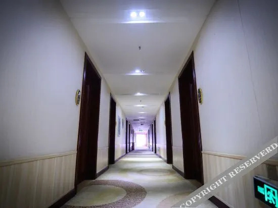 Таншань: Yuexiang Hotel (Tangshan Yutian Bus Station)