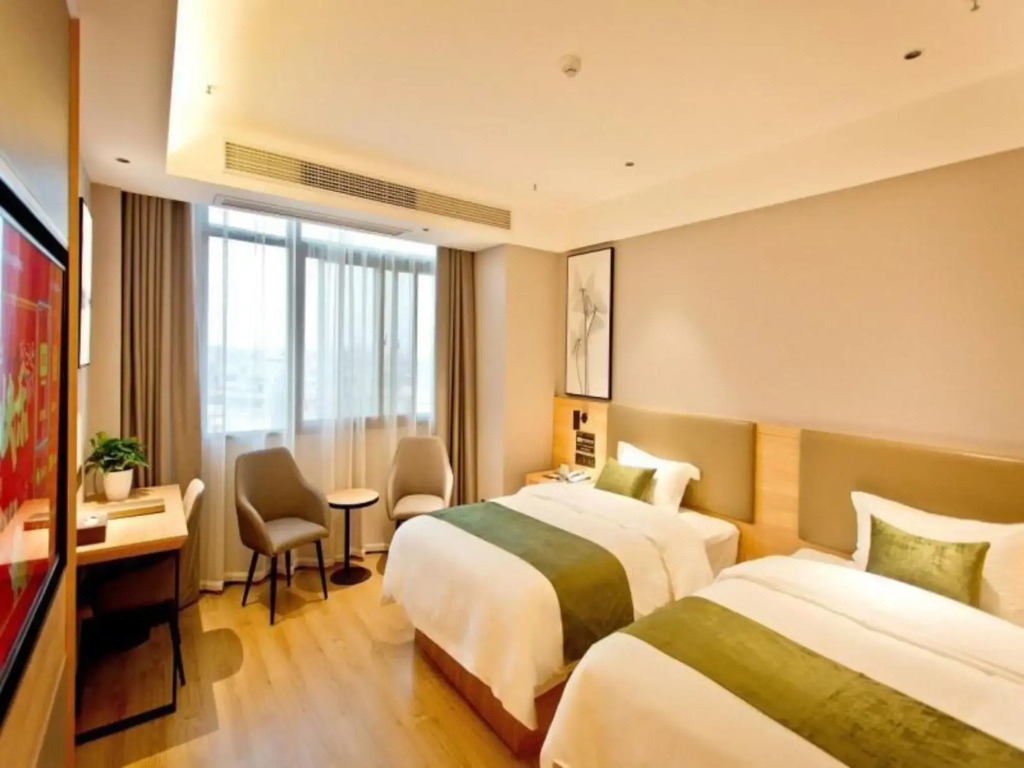 Фуян: greenTree Inn（Linquan Magic City）