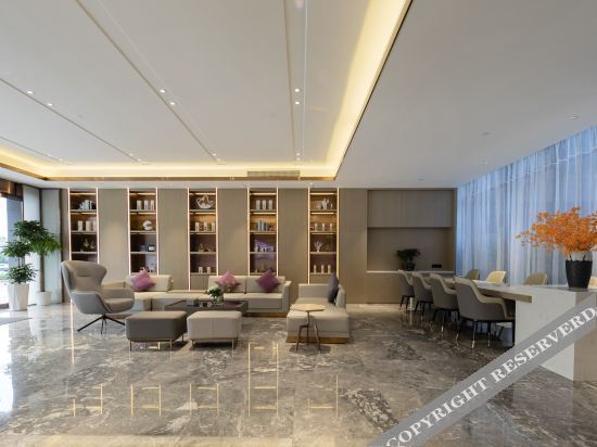 Ухань: Yu Feng Hotel (Wuhan Guanggu Three Roads Shop)